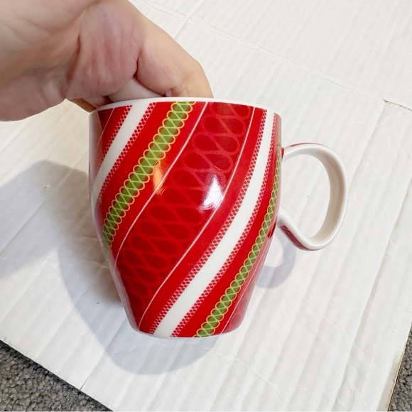 Vintage Starbucks Starbucks Christmas Mugs 4 Collectible Holiday 2005 and 2007 - Picture 9 of 16